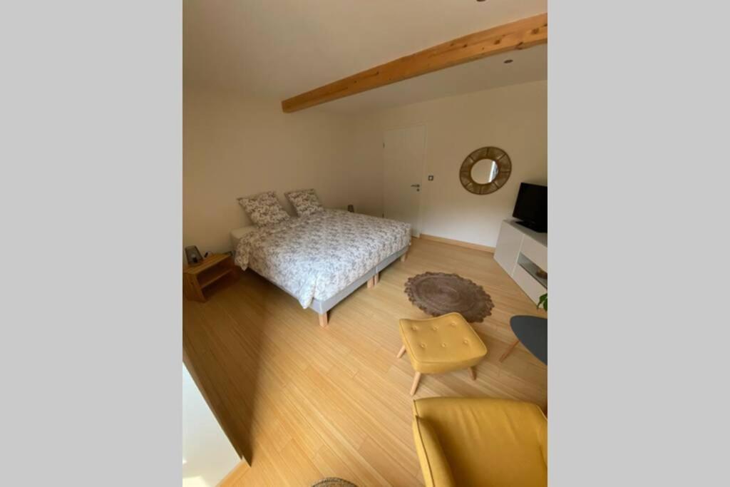 Vila Les Dependances Courtivron Exteriér fotografie
